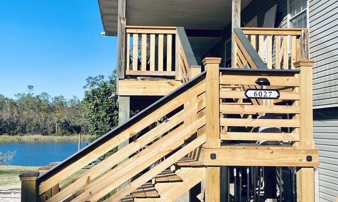 Milton Casa | Cooper Basin River House - 30 mins to beaches