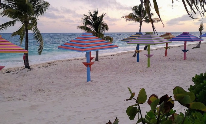 Williams Town Hotel | Coral Beach Hotel and Condominiums