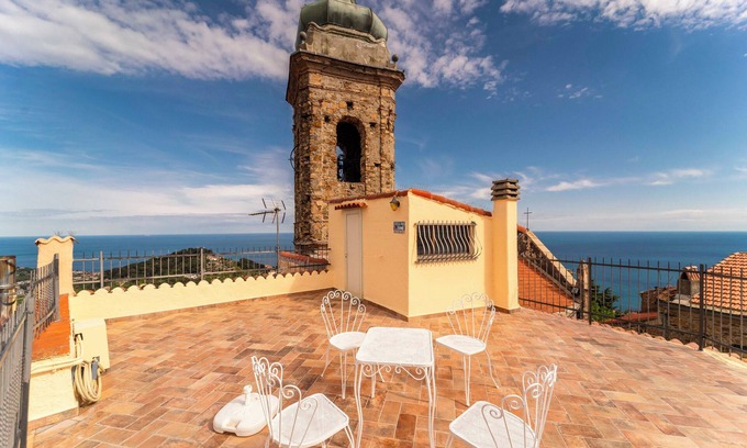 Costarainera Apartamento | Costarainera típico pueblo de Liguria entre Sanremo y Imperia, terraza con vistas al mar WI-FI