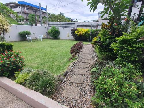 Suva Apartamento | Cosy 2 bedroom unit with pool,Wifi