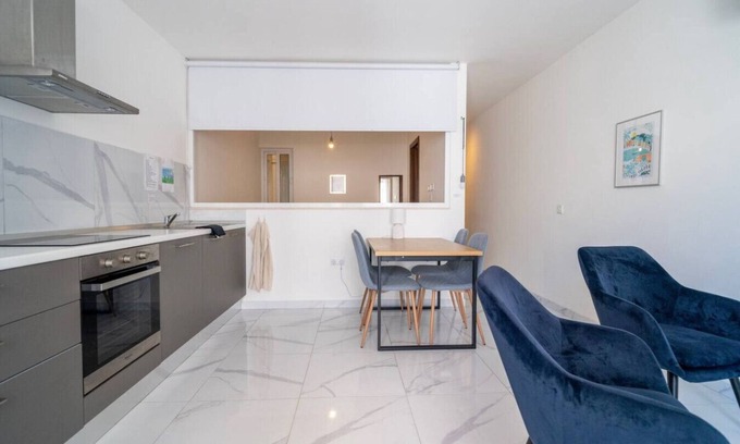 Xlendi Apartamento | Cosy 2BR Apt w/ private balcony in Xlendi