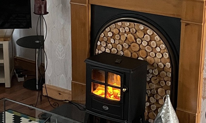 Accrington Cabaña | Cosy Character Cottage - perfect for nature reserves and walking