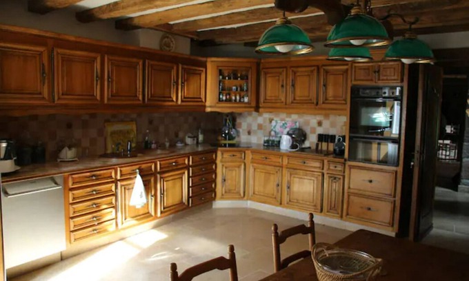 Allassac Casa | Warm estate in the heart of green nature