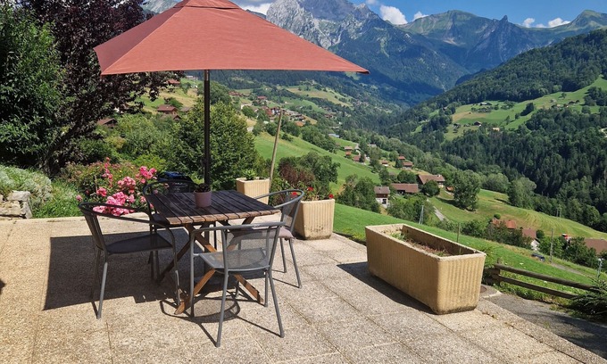 Manigod Apartamento | Gran Savoyard 3 *** apartamento hermosas vistas de las montañas, tranquilo