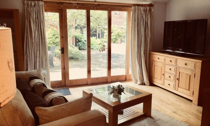 Henley Casa | Country Barn Studio en entorno bonito.