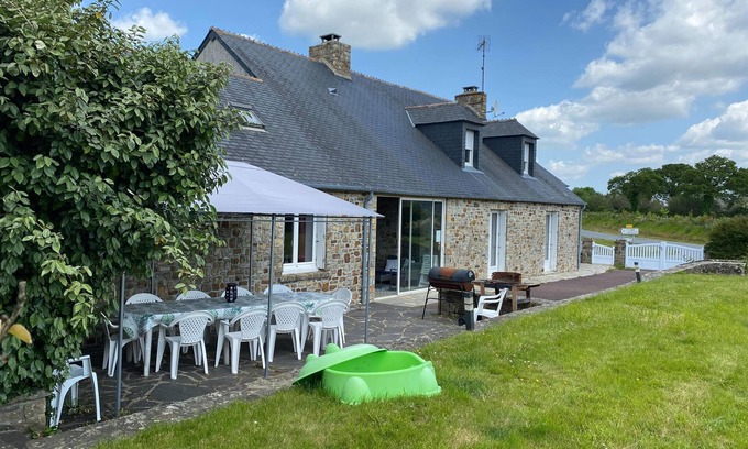 Saint-Maurice-en-Cotentin Casa | Casa rural cerca de la costa Barneville