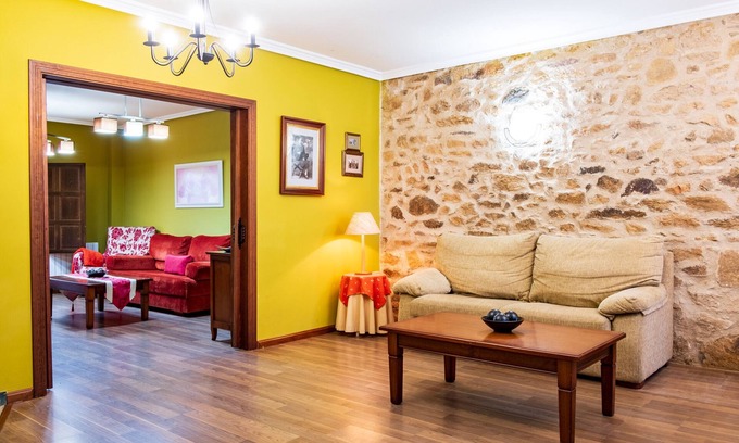 Valdemierque Casa | Casa rural 'Casa Rural Doña Manuela' con terraza privada, jardín privado y Wi-Fi