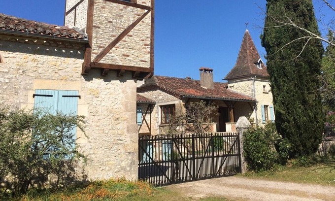 Albas Casa | Country house in courtyard with private pool & grounds