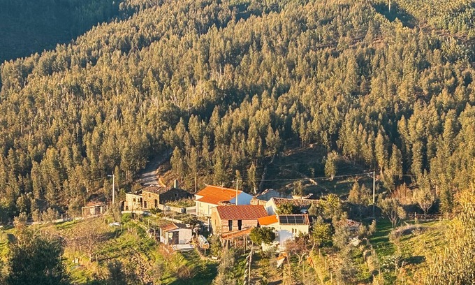 Oleiros Villa | Country House 'Vale Dos Vascos' with Mountain View, Wi-Fi and Air Conditioning