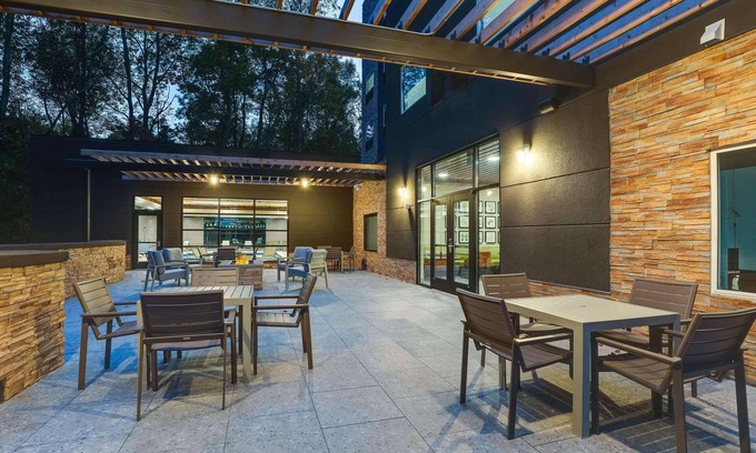 Cumming Hotel | Country Inn & Suites by Radisson, Cumming near NorthSide Hospital Forsyth