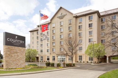 Larkwood Hotel | Country Inn & Suites by Radisson Nashville Airport TN