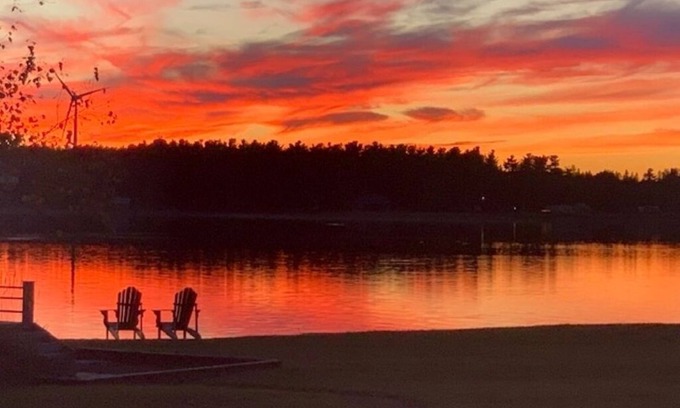 Jardineville Apartamento | Couples Retreat- private loft apartment with water access and beautiful views.