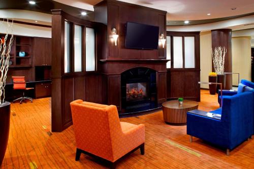West Homestead Hotel | Courtyard by Marriott Pittsburgh West Homestead Waterfront