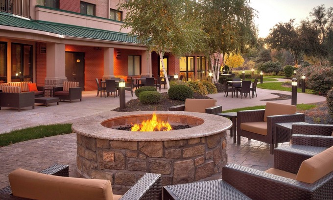 Shawnee Hotel | Courtyard by Marriott Kansas City Shawnee