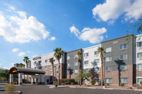 Maryvale Hotel | Courtyard by Marriott Phoenix West/Avondale