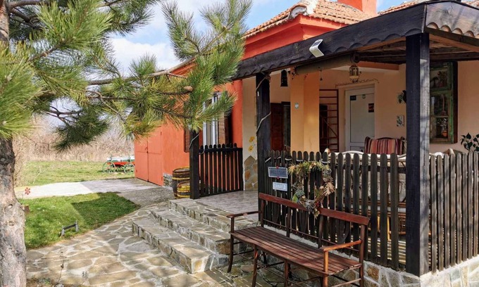 Prilep Cabaña | Cozy 1 Bed Cottage in Ognen, near Karnobat, Burgas