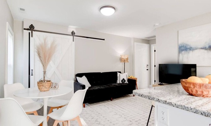 Columbus Apartamento | Cozy 1-Bedroom Retreat ~ New Remodel, Fast Wi-Fi