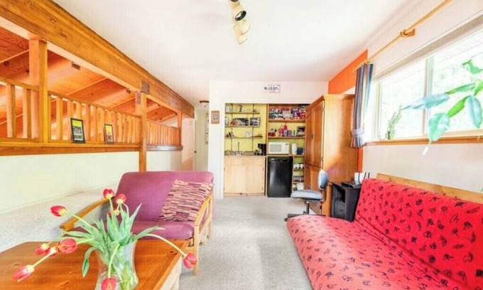 Ponderosa Palisades Casa | Cozy 1-bedroom with loft in charming Truckee with WiFi