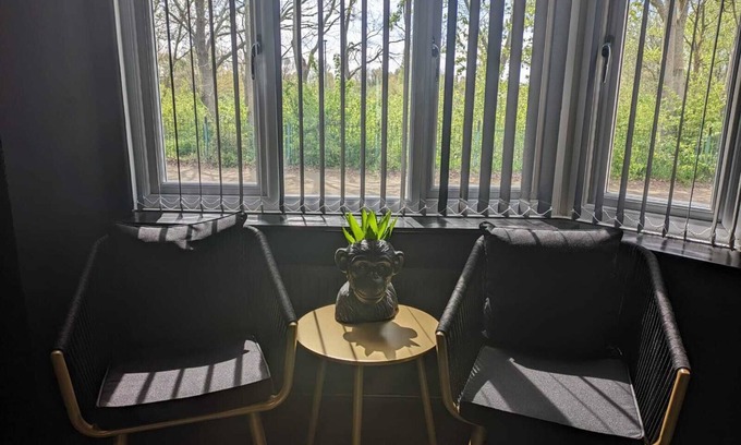 Widnes Casa | Cozy 4 Bed 2 Bath - 10 minutes to Widnes Train Station