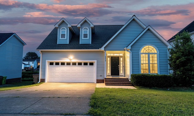 Northeast Raleigh Casa | Cozy 4-bedroom Raleigh Retreat. Home Theater. Furnished Deck. 15 min to Downtown