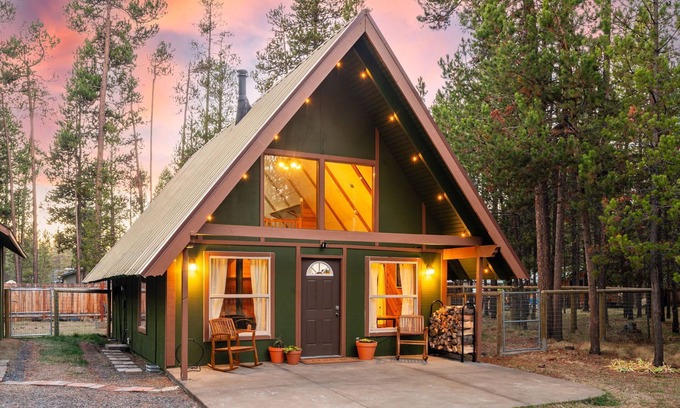 Oregon Water Wonderland Cabina | Cozy A frame cabin near the Deschutes River.