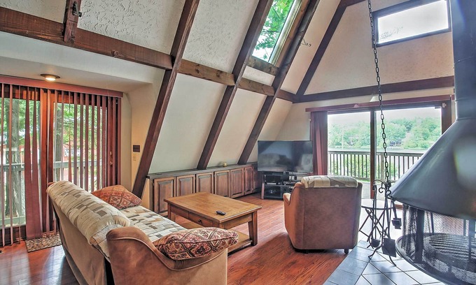 Barnstead Casa | Cozy A-Frame Center Barnstead House en Locke Lake!