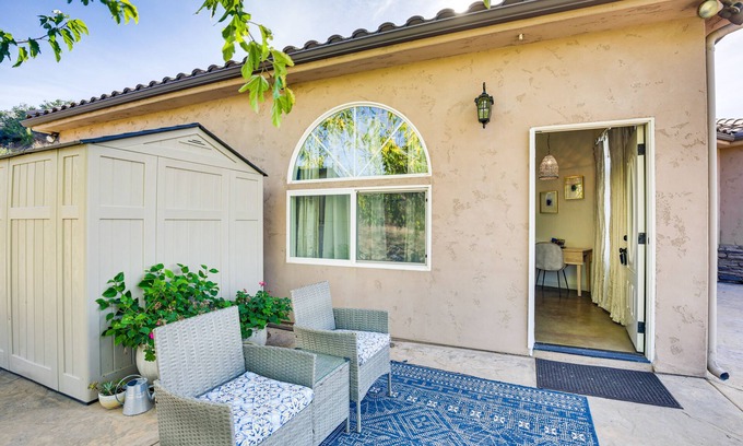 Alpine Cabaña | Cozy Alpine Cottage Near Casinos & Trails!