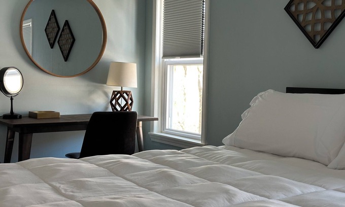 Downers Grove Apartamento | Cozy apartment right in Downtown Downers Grove