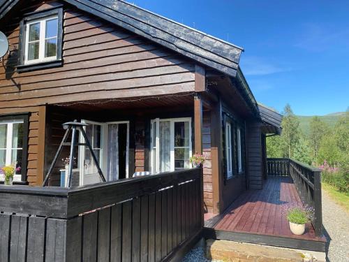 Eikjedalen Casa | Cozy cabin in Eikedalen