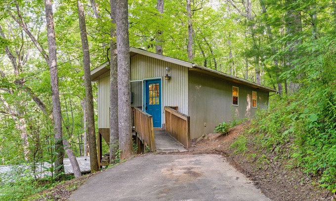 Franklin Cabina | Cozy Cabin in the Woods Near Downtown Franklin