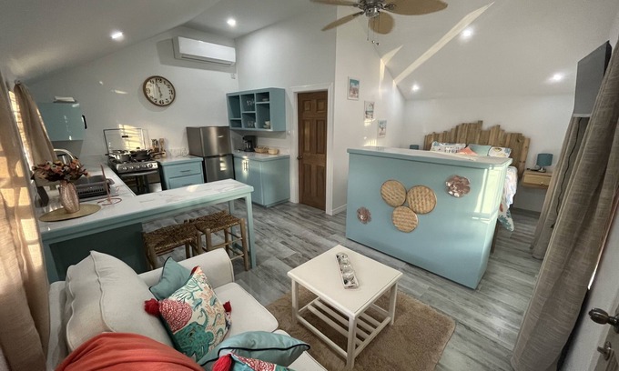 Rodney Bay Cabaña | Cozy Caribbean Cottage only a stone’s throw away from beach!