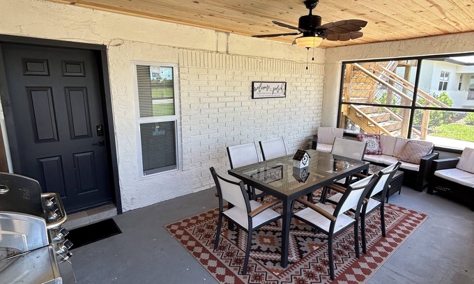 Taylor Creek Casa | Cozy Cattle View Cottage