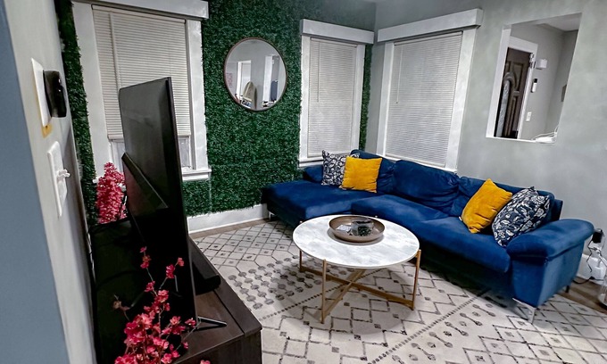 West Orange Casa | Cozy Charming Retreat Next to EWR✈️, MSU🏫 & NYC🌃!