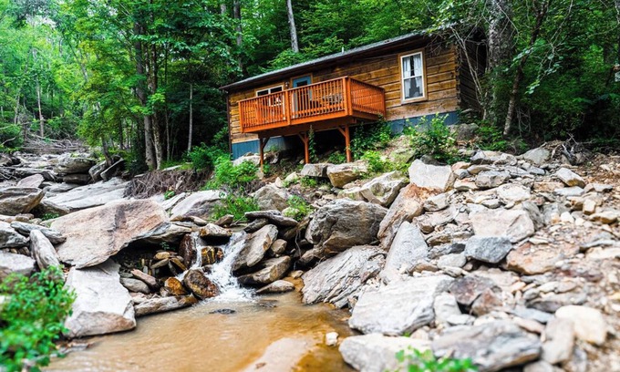 Gerton Cabaña | Ven a disfrutar del otoño temprano en medio de las hojas