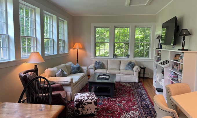 Dorset Casa | Cozy cottage in the Dorset Hollow. Mountain views, patio & stream. Pet friendly!