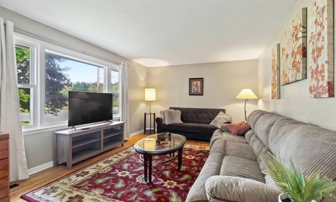 Palmyra Casa | Cozy Family Home 1 level w/3BRDM