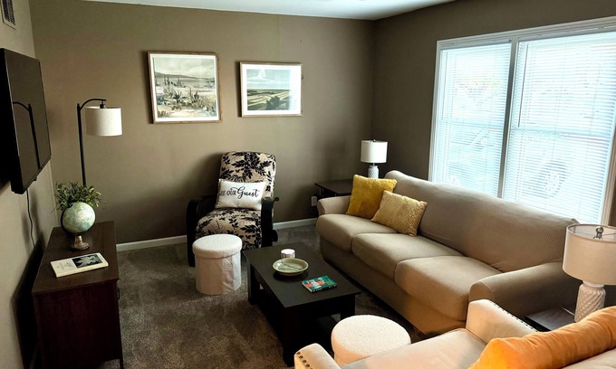 Salina Casa | Cozy home with privacy fence, fire pit & garage!