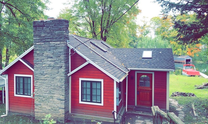 Auburn Casa | Cozy Lake House On Owasco Waterfront