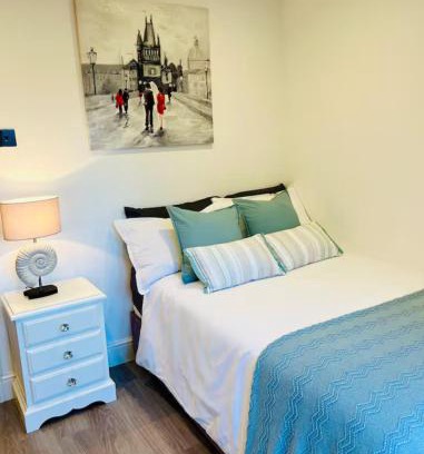 Moffat Casa | Cozy Private Access Room