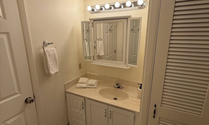 Rio Rancho Casa | Cozy private suite in pleasant Rio Rancho with AC, WiFi, TV