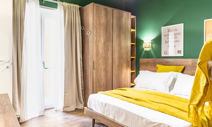 Tuscolano Apartamento | Cozy Quadruple Room in an Elegant Apartment near Colli Albani