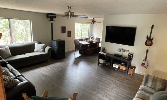 Groveland Cabina | Área de Yosemite, acogedora, cabaña remodelada a 30 minutos del Parque Nacional