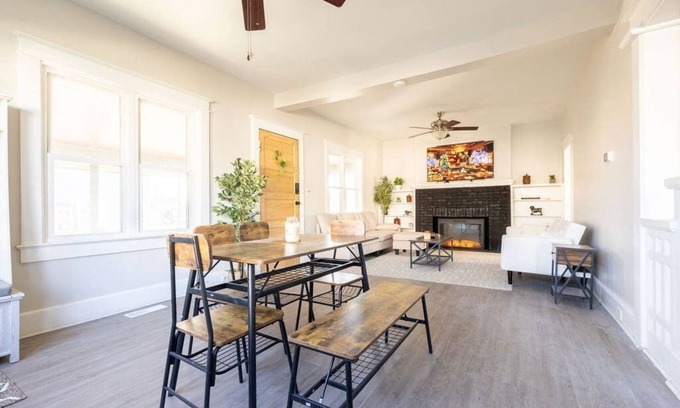 Trappe Casa | Cozy & Spacious, The Calway Inn