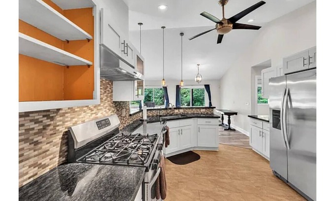 Keaau Apartamento | Cozy studio in Keaau only pet friendly studio available.