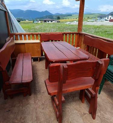 Liptovska Stiavnica Hotel | Cozy Tiny Cabin Meadow