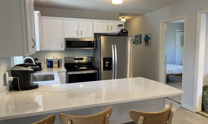 York Beach Casa | Create Memories only 10 min walk to Long Sands beach.