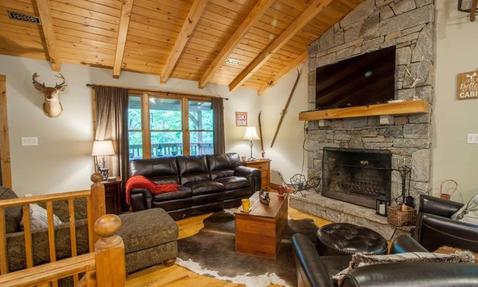 Blowing Rock Casa | Creek Sound Chalet