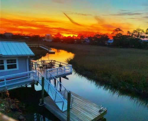 Tybee Island Casa | Creekside Paradise