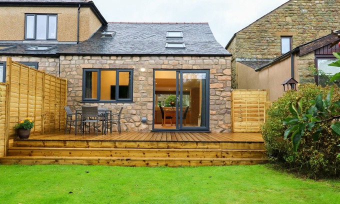 Fourstones Near Bentham Cabaña | CROFT COTTAGE, pet friendly, country holiday cottage in Clapham