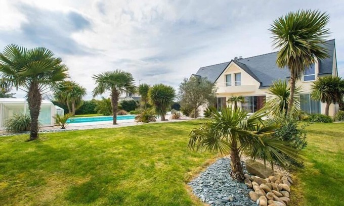 Plouharnel Villa | La palmeraie de Crucuno, villa con piscina climatizada hasta 13 personas